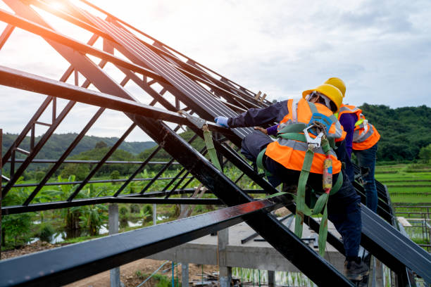 Best Local Roofing Companies  in Poynette, WI