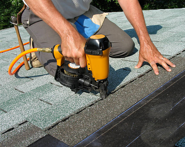 Best Roof Repair Services  in Poynette, WI
